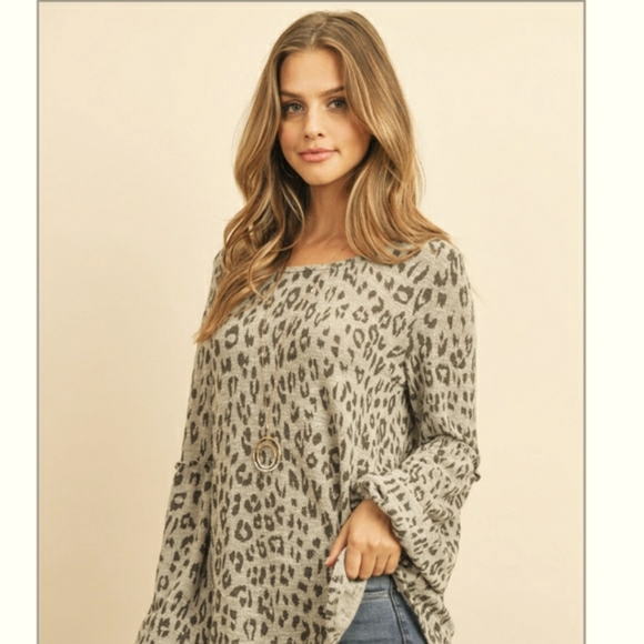 Leopard top - Picture 5 of 6